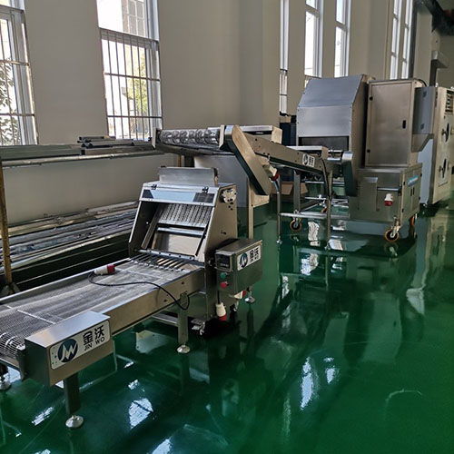 全自动多功能薄饼机与春卷机 豆制品机械加工厂的现代化设备